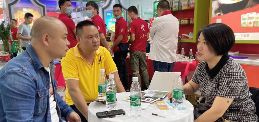 聪厨参展湖南食餐会暨良之隆食材节成果丰硕