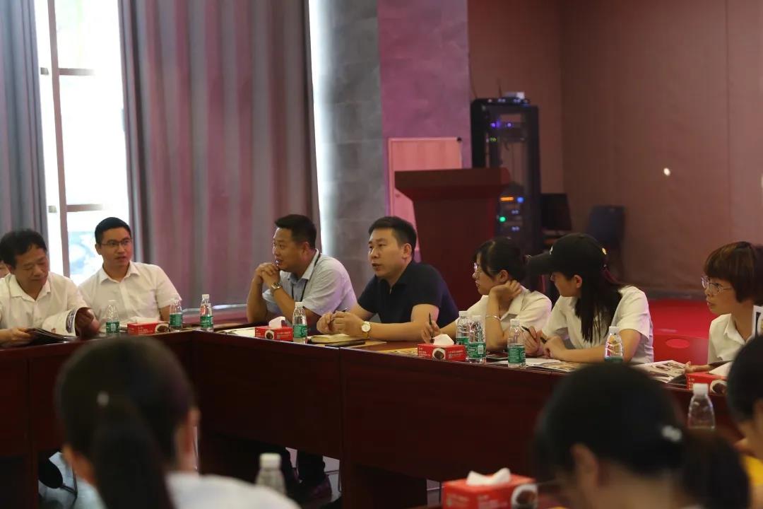 聪厨食品与克明面业交流会圆满举行！