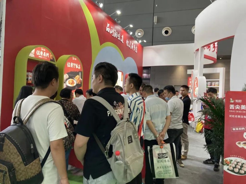 聪厨参展湖南食餐会暨良之隆食材节成果丰硕